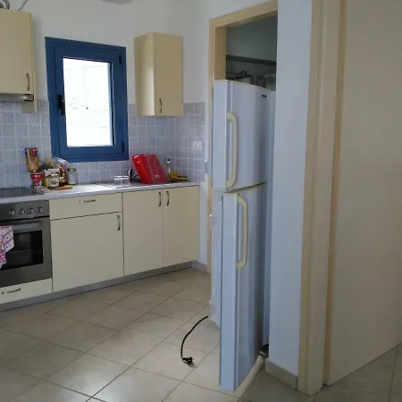 Shirly B Holiday home Diakofti